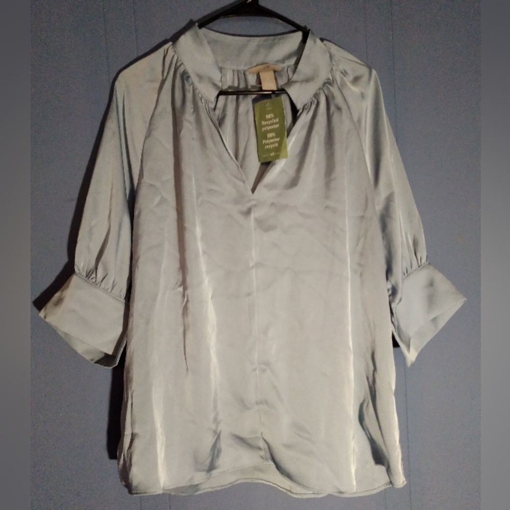 H&M women's blouse size medium
